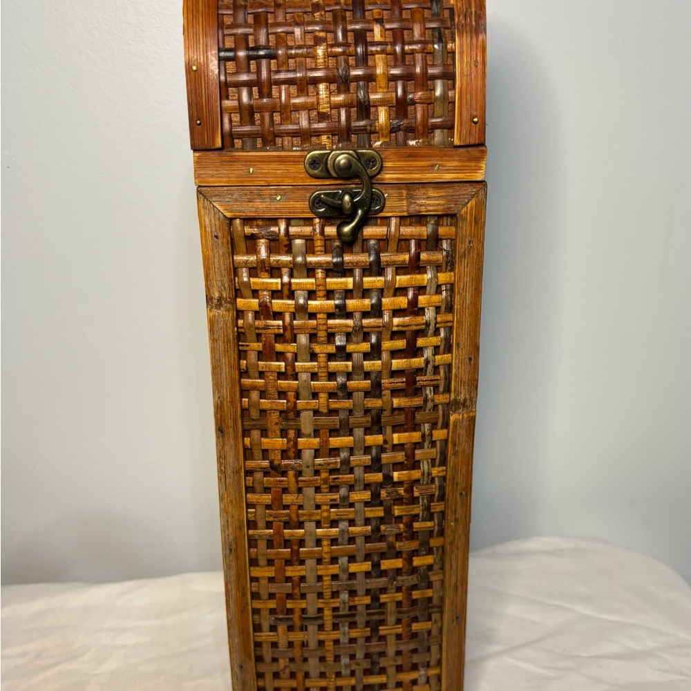 Woven Wooden Wine Storage Box